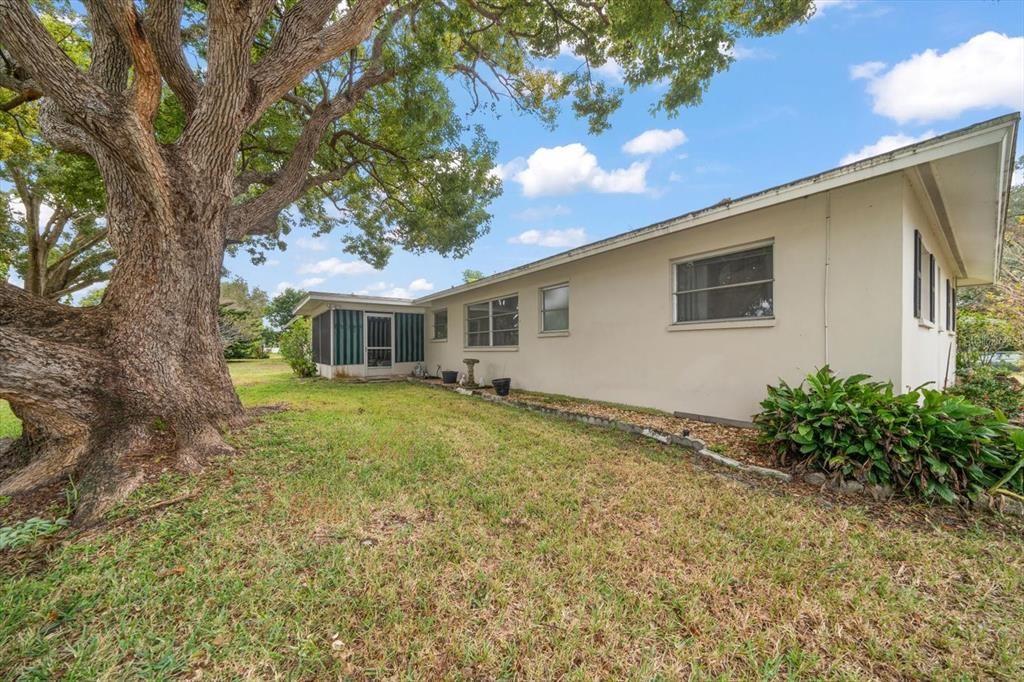 待售: $360,000 (2 贝兹, 2 浴室, 1176 平方英尺)