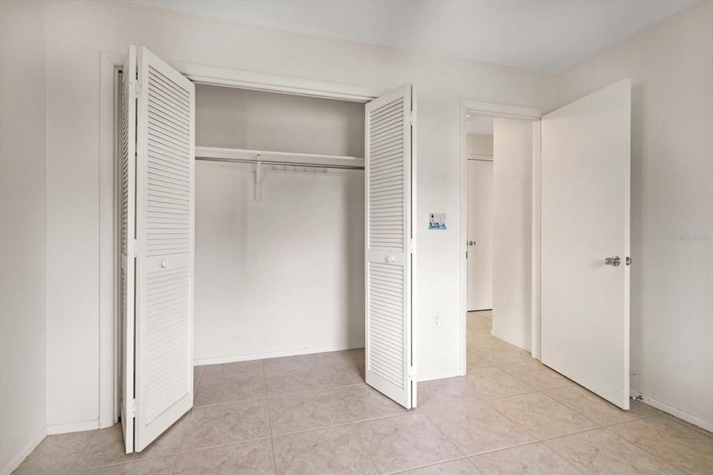 待售: $360,000 (2 贝兹, 2 浴室, 1176 平方英尺)