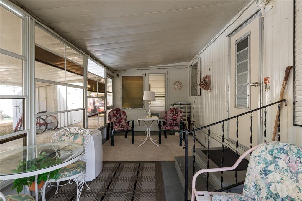 待售: $79,000 (1 贝兹, 1 浴室, 576 平方英尺)