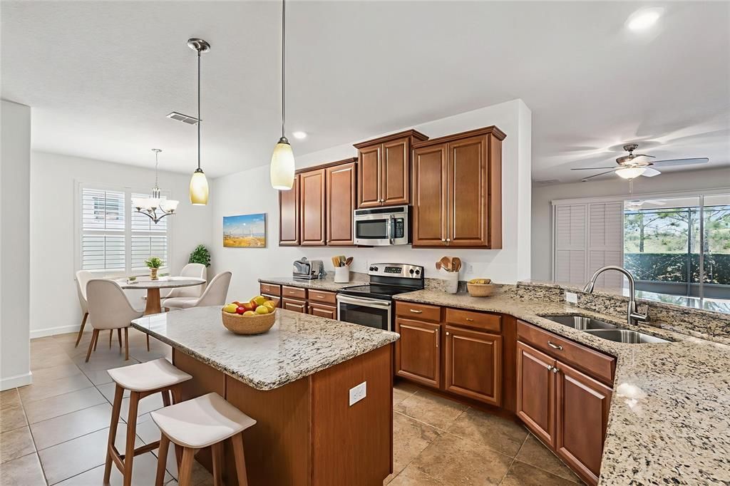 На продажу: $495,000 (4 спален, 3 ванн, 2293 Квадратных фут)