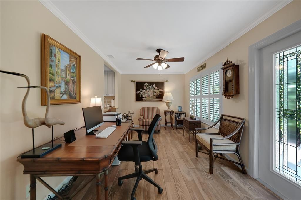 For Sale: $279,000 (2 beds, 2 baths, 1389 Square Feet)