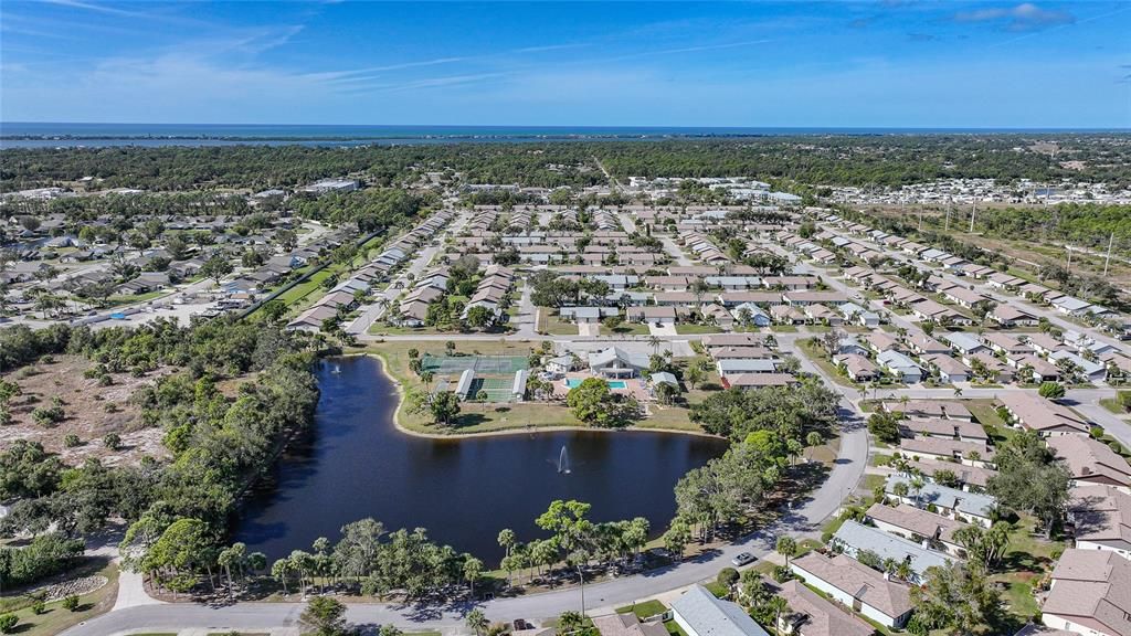 For Sale: $279,000 (2 beds, 2 baths, 1389 Square Feet)