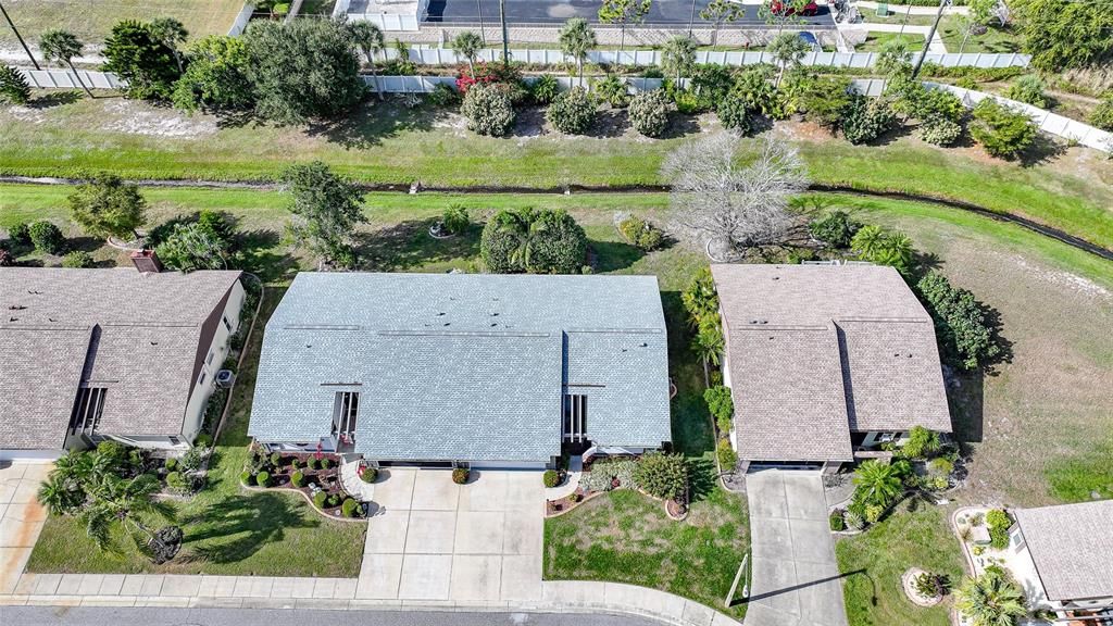 For Sale: $279,000 (2 beds, 2 baths, 1389 Square Feet)