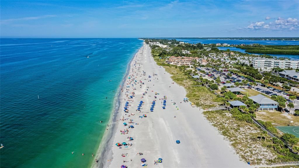 For Sale: $279,000 (2 beds, 2 baths, 1389 Square Feet)