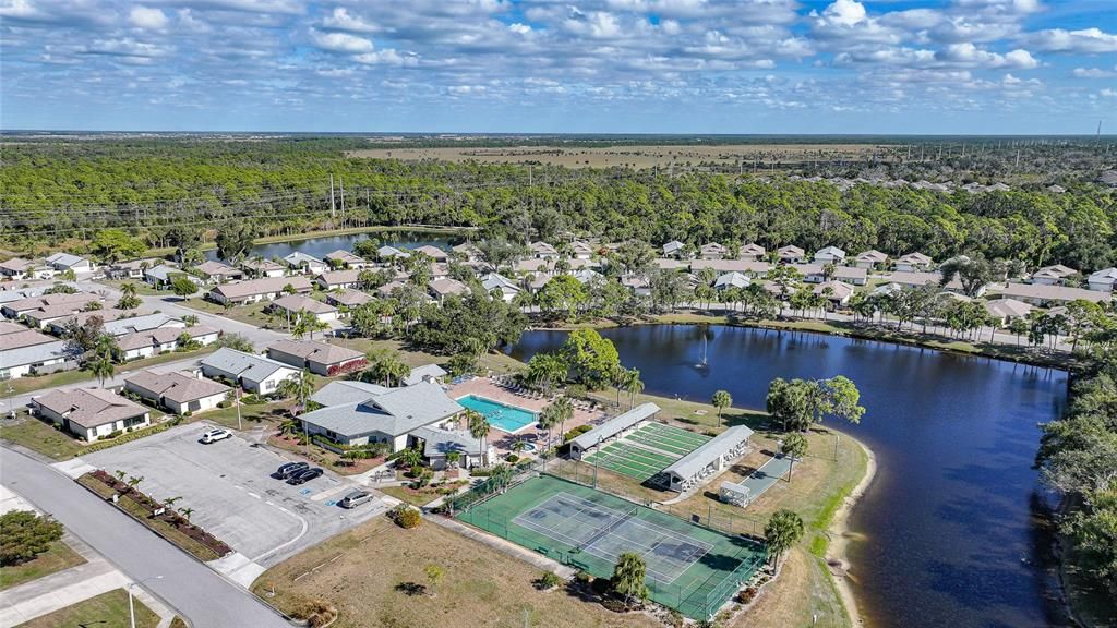 For Sale: $279,000 (2 beds, 2 baths, 1389 Square Feet)