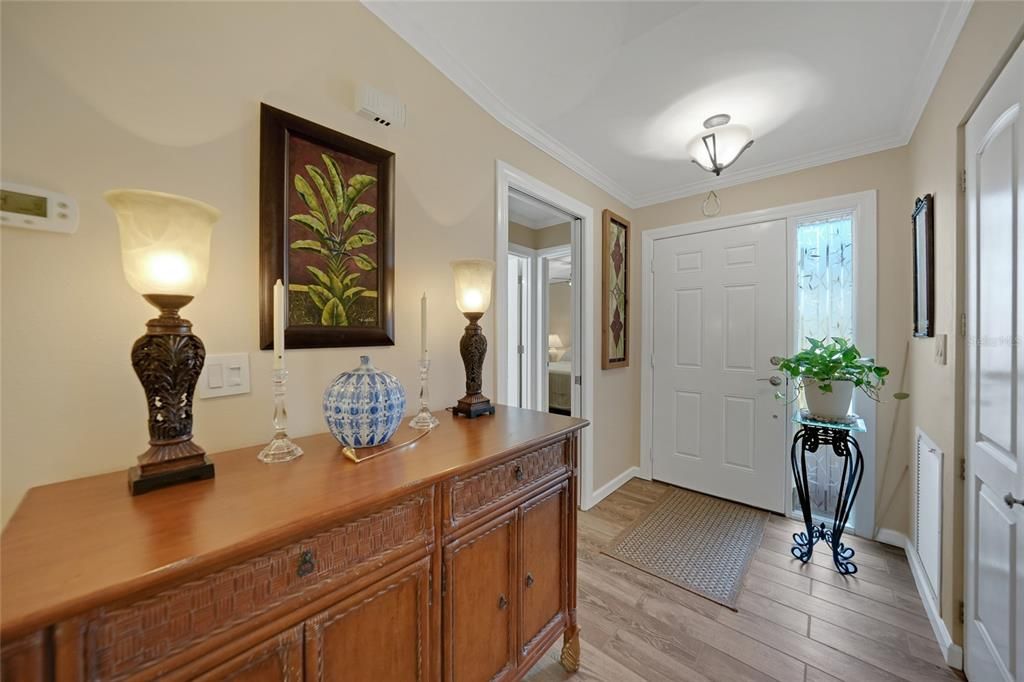 For Sale: $279,000 (2 beds, 2 baths, 1389 Square Feet)