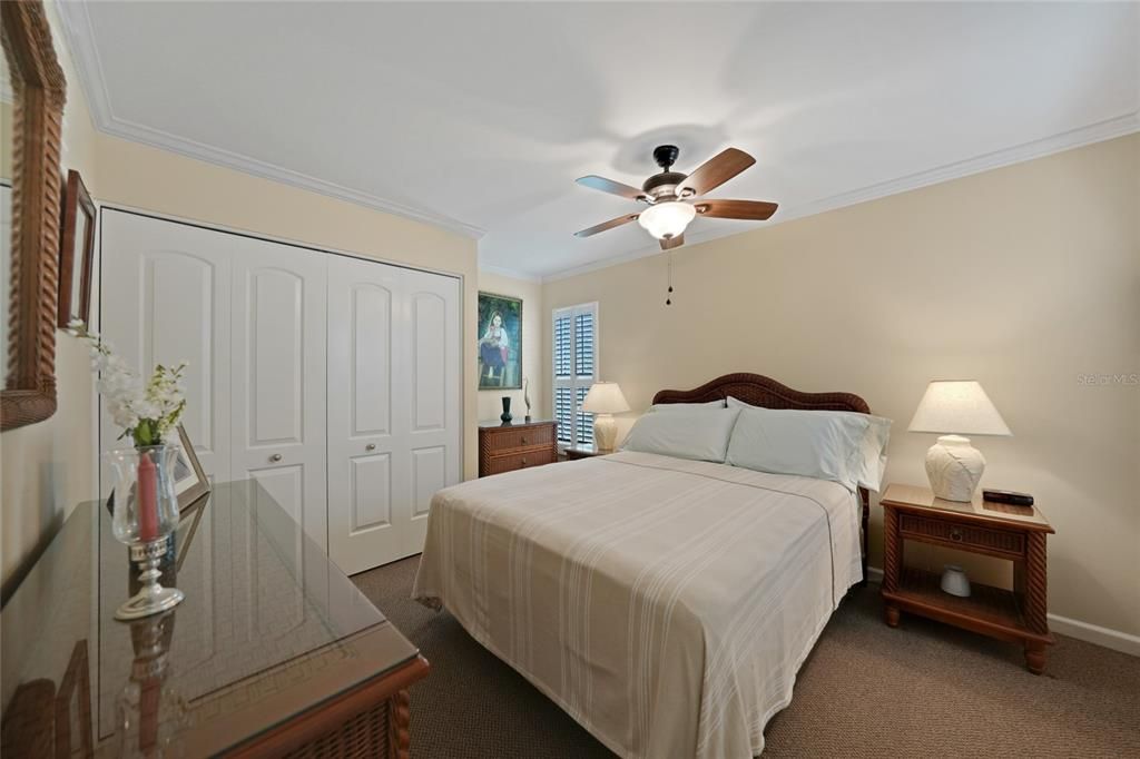 For Sale: $279,000 (2 beds, 2 baths, 1389 Square Feet)