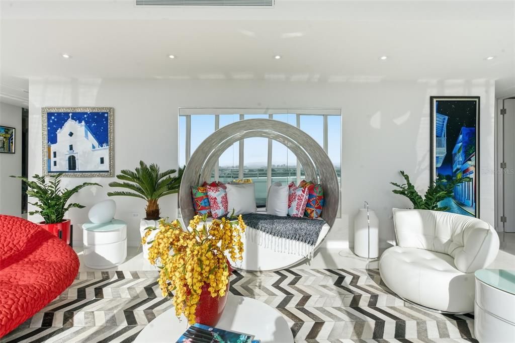 For Sale: $6,500,000 (5 beds, 5 baths, 7800 Square Feet)