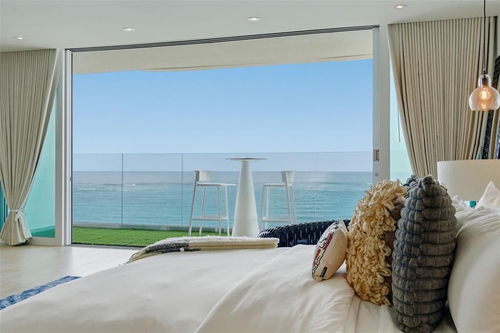 For Sale: $6,500,000 (5 beds, 5 baths, 7800 Square Feet)