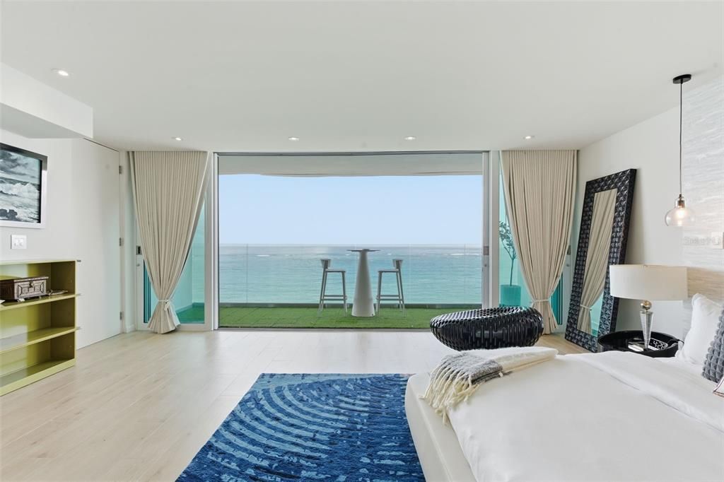 For Sale: $6,500,000 (5 beds, 5 baths, 7800 Square Feet)