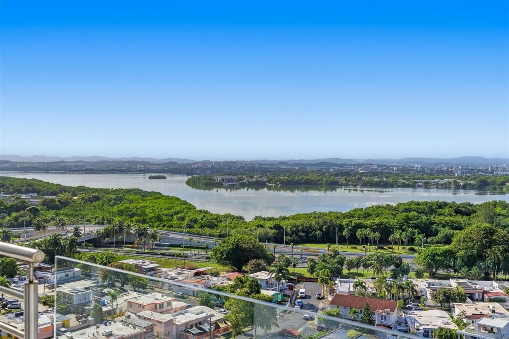 For Sale: $6,500,000 (5 beds, 5 baths, 7800 Square Feet)