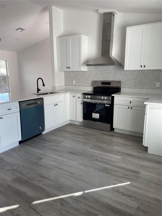 En Venta: $349,000 (3 camas, 2 baños, 1342 Pies cuadrados)