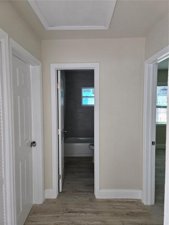 En Venta: $449,000 (4 camas, 2 baños, 1199 Pies cuadrados)