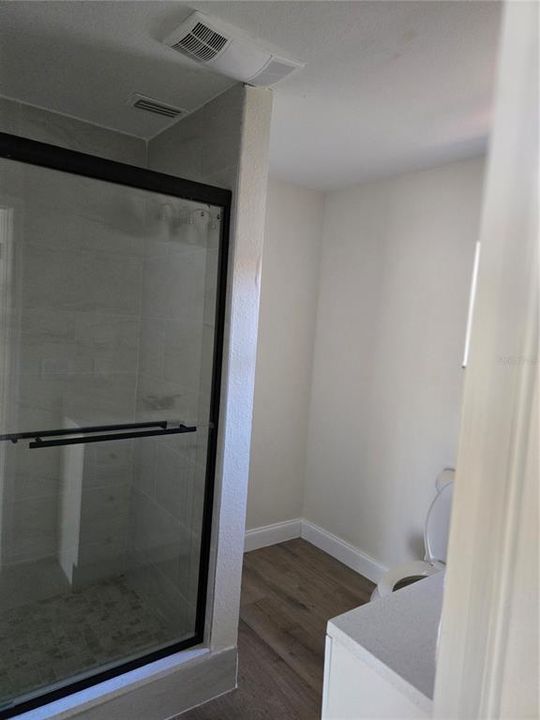 En Venta: $449,000 (4 camas, 2 baños, 1199 Pies cuadrados)