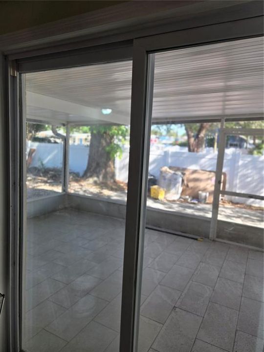 En Venta: $449,000 (4 camas, 2 baños, 1199 Pies cuadrados)