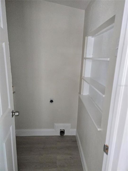 En Venta: $449,000 (4 camas, 2 baños, 1199 Pies cuadrados)