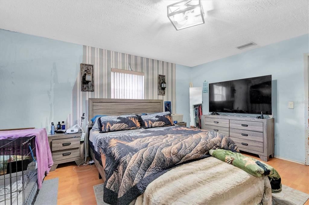 待售: $350,000 (3 贝兹, 2 浴室, 2266 平方英尺)