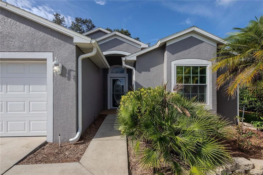 En Venta: $425,000 (4 camas, 2 baños, 1792 Pies cuadrados)