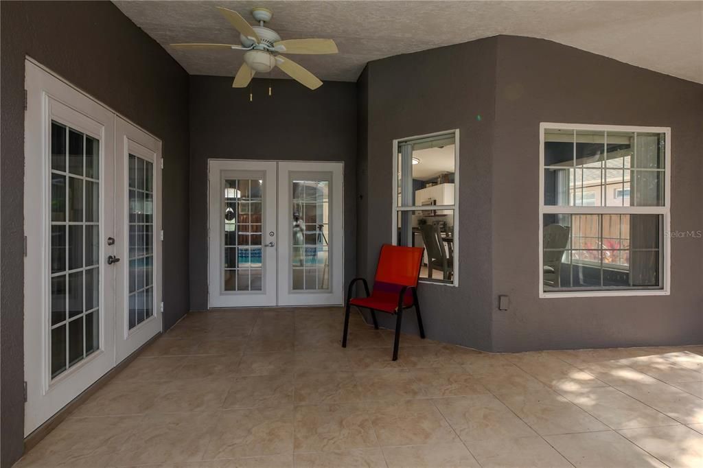 En Venta: $425,000 (4 camas, 2 baños, 1792 Pies cuadrados)