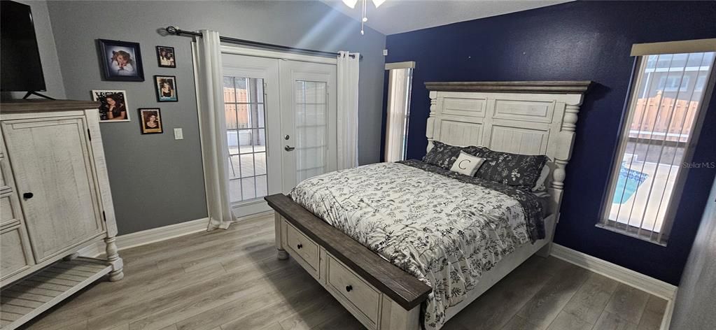 En Venta: $425,000 (4 camas, 2 baños, 1792 Pies cuadrados)