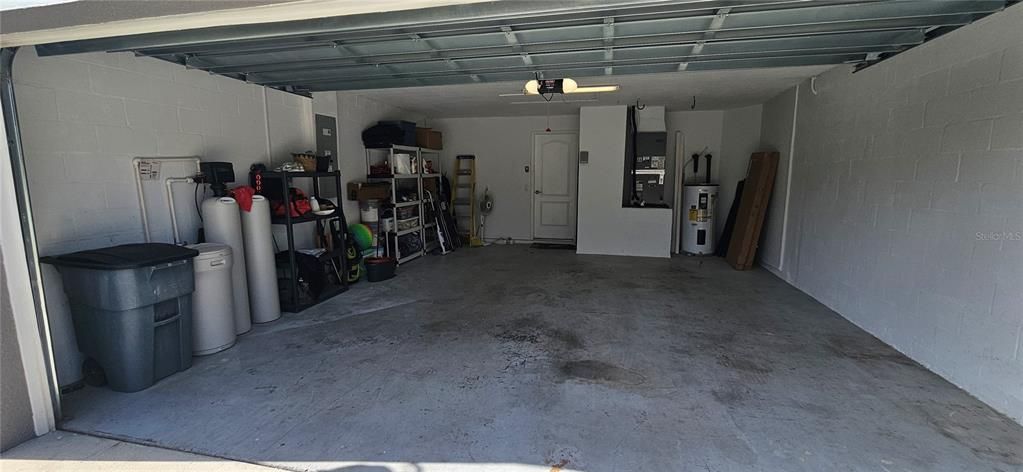 En Venta: $425,000 (4 camas, 2 baños, 1792 Pies cuadrados)