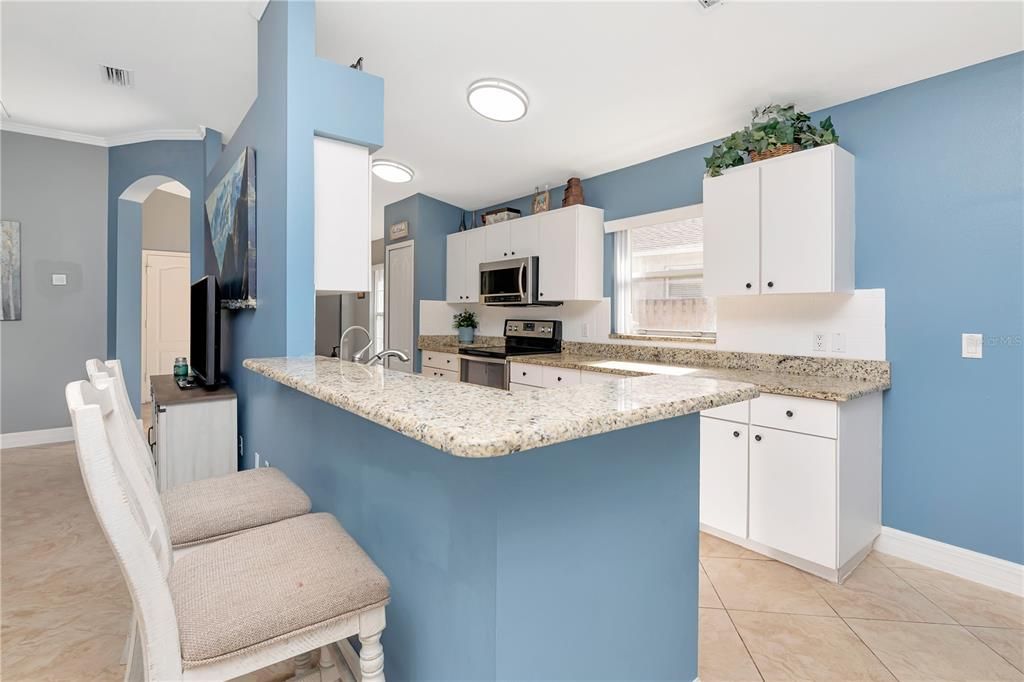 En Venta: $425,000 (4 camas, 2 baños, 1792 Pies cuadrados)