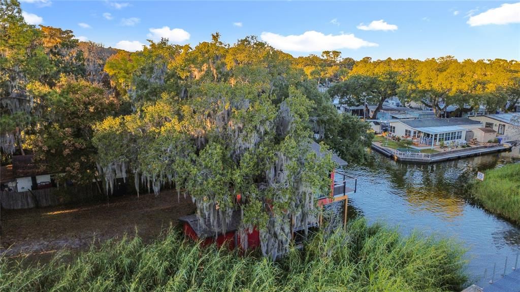 For Sale: $440,000 (2 beds, 2 baths, 768 Square Feet)