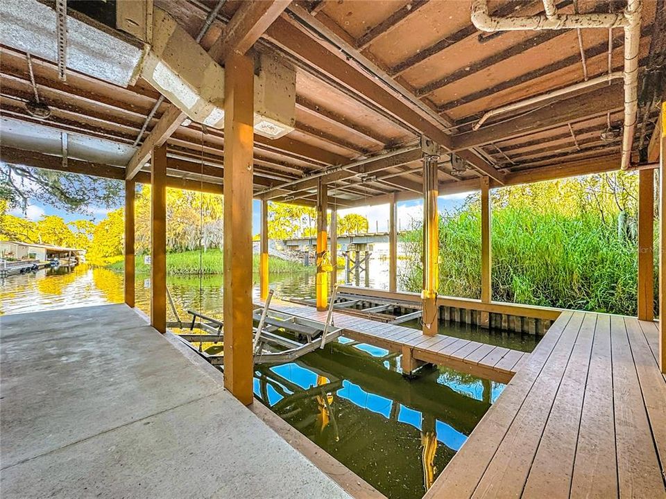 For Sale: $440,000 (2 beds, 2 baths, 768 Square Feet)