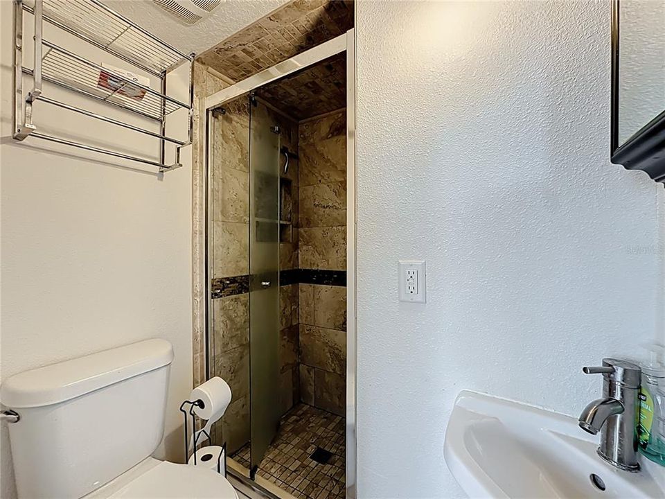 For Sale: $440,000 (2 beds, 2 baths, 768 Square Feet)