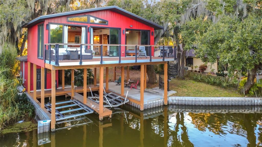 For Sale: $440,000 (2 beds, 2 baths, 768 Square Feet)