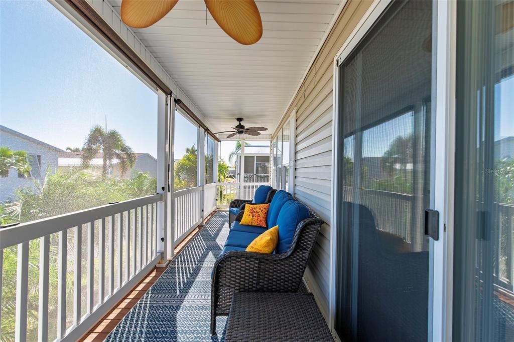 For Sale: $269,000 (2 beds, 2 baths, 1296 Square Feet)