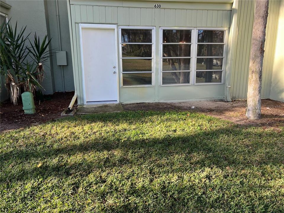 待售: $110,000 (1 贝兹, 1 浴室, 764 平方英尺)