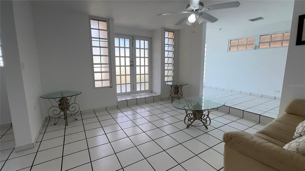 Active With Contract: $325,000 (4 beds, 2 baths, 2000 Square Feet)