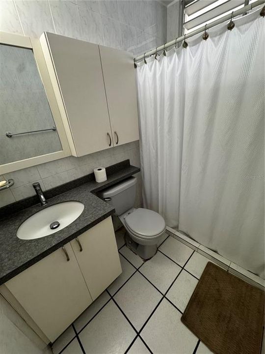 Active With Contract: $325,000 (4 beds, 2 baths, 2000 Square Feet)