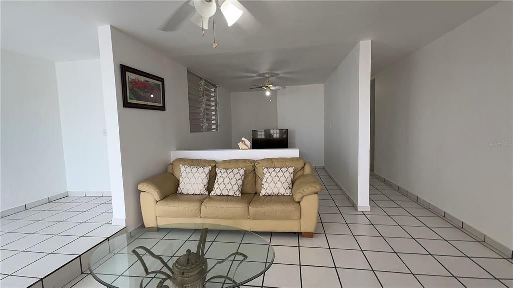 Active With Contract: $325,000 (4 beds, 2 baths, 2000 Square Feet)