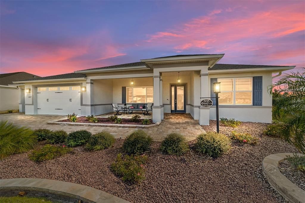 For Sale: $459,900 (2 beds, 2 baths, 2097 Square Feet)