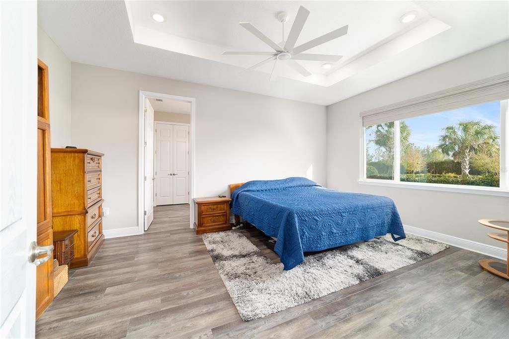 For Sale: $459,900 (2 beds, 2 baths, 2097 Square Feet)