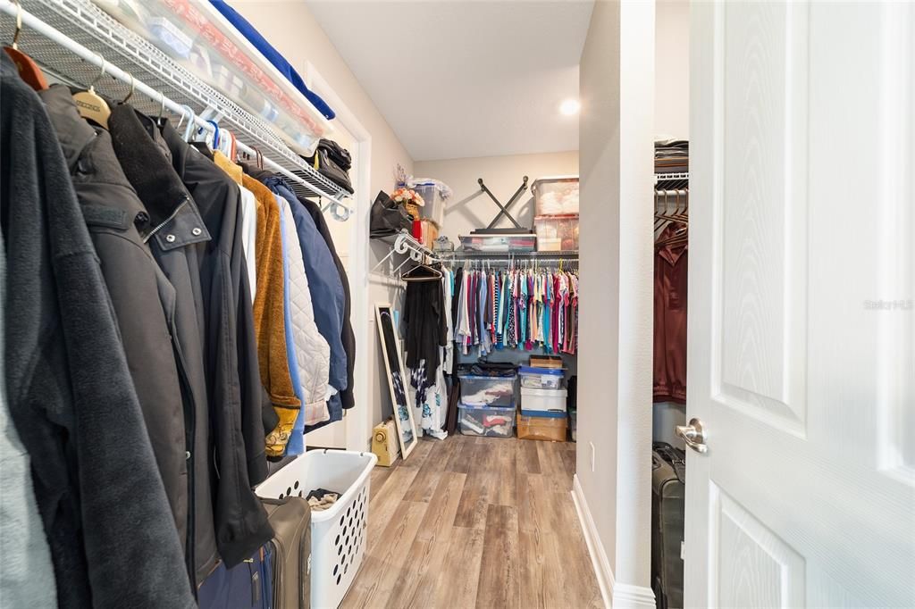 For Sale: $459,900 (2 beds, 2 baths, 2097 Square Feet)