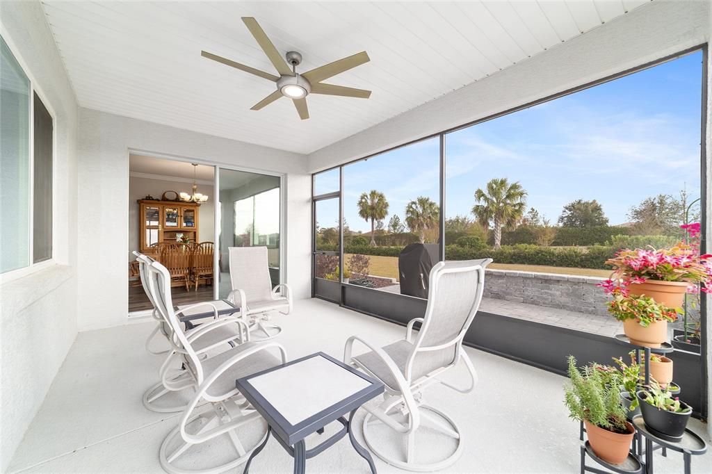 For Sale: $459,900 (2 beds, 2 baths, 2097 Square Feet)