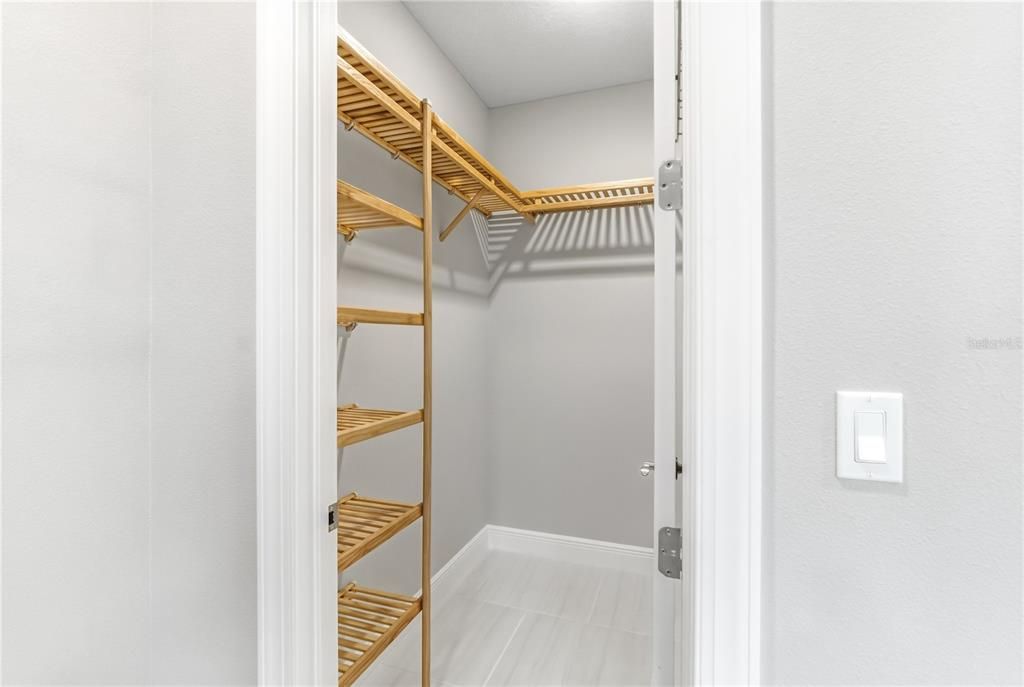 For Sale: $889,000 (3 beds, 3 baths, 2318 Square Feet)