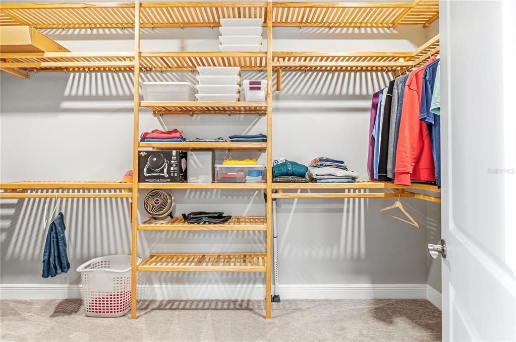 For Sale: $889,000 (3 beds, 3 baths, 2318 Square Feet)