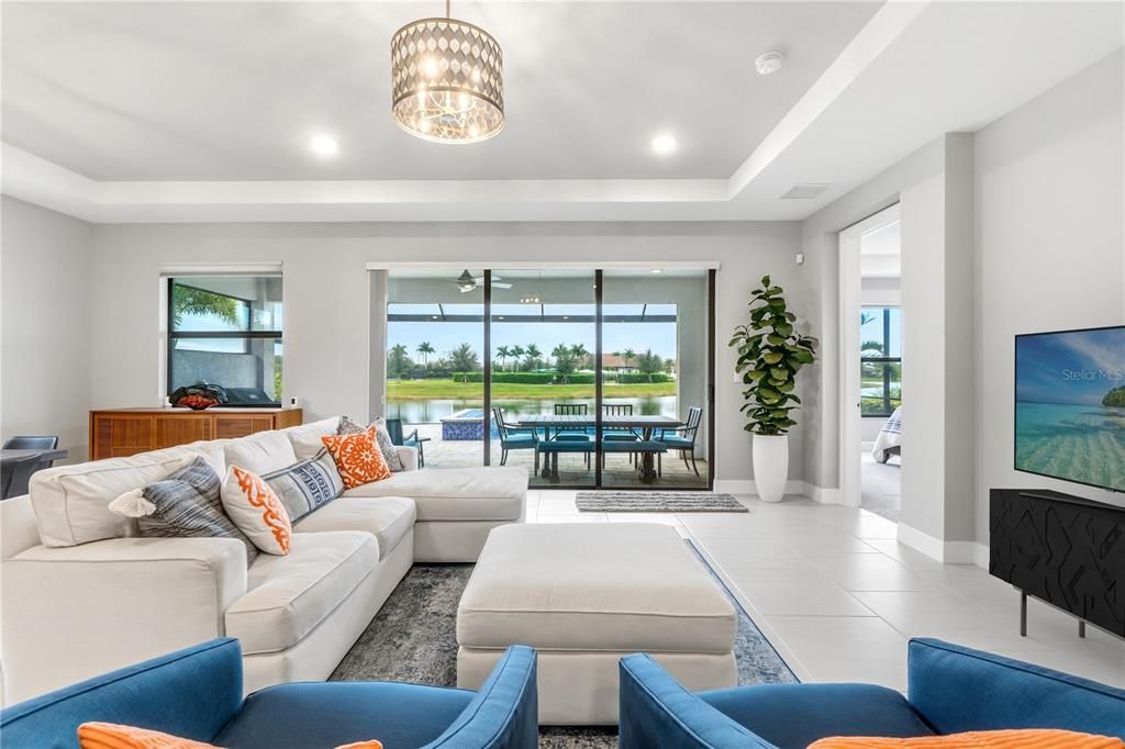 For Sale: $889,000 (3 beds, 3 baths, 2318 Square Feet)