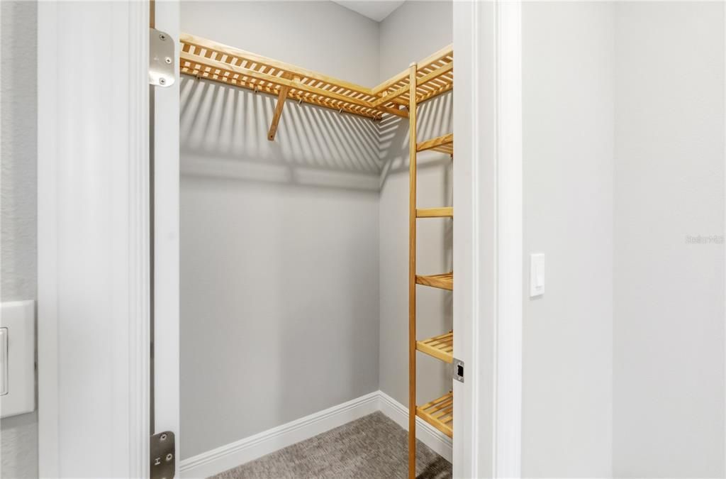 For Sale: $889,000 (3 beds, 3 baths, 2318 Square Feet)