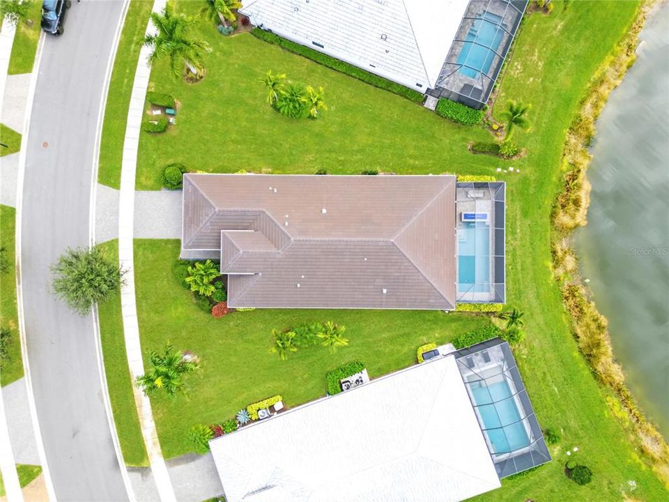 For Sale: $889,000 (3 beds, 3 baths, 2318 Square Feet)