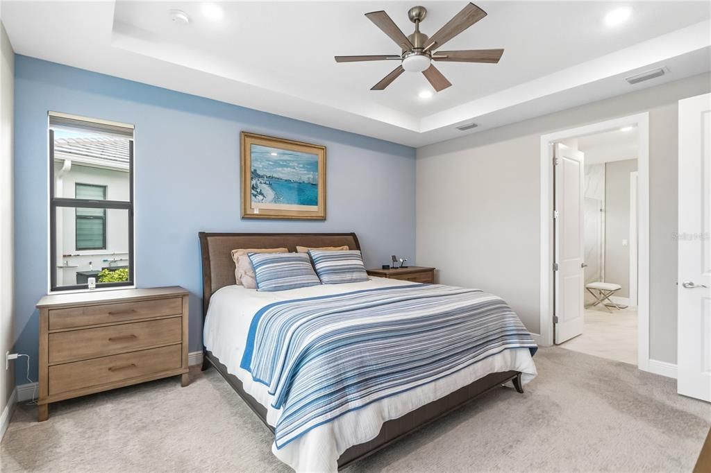 For Sale: $889,000 (3 beds, 3 baths, 2318 Square Feet)