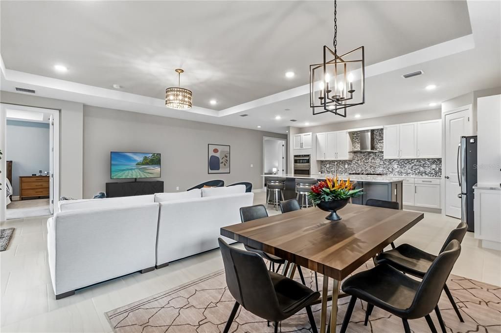 For Sale: $889,000 (3 beds, 3 baths, 2318 Square Feet)