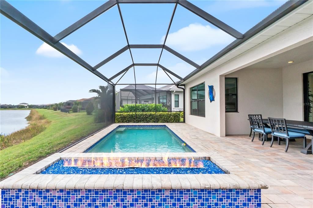 For Sale: $889,000 (3 beds, 3 baths, 2318 Square Feet)