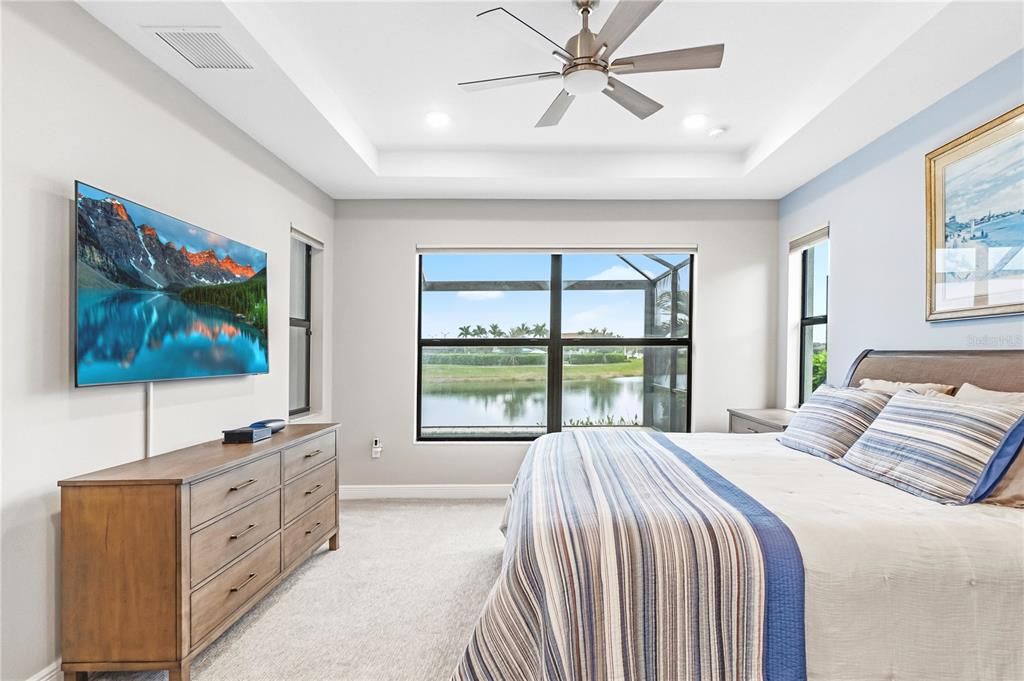 For Sale: $889,000 (3 beds, 3 baths, 2318 Square Feet)