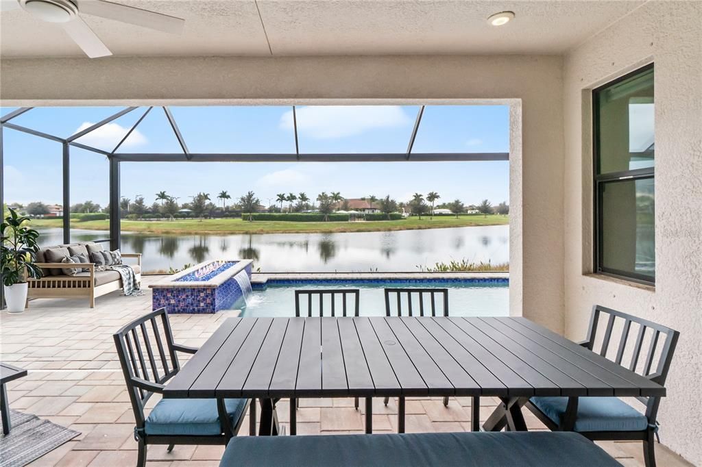 For Sale: $889,000 (3 beds, 3 baths, 2318 Square Feet)