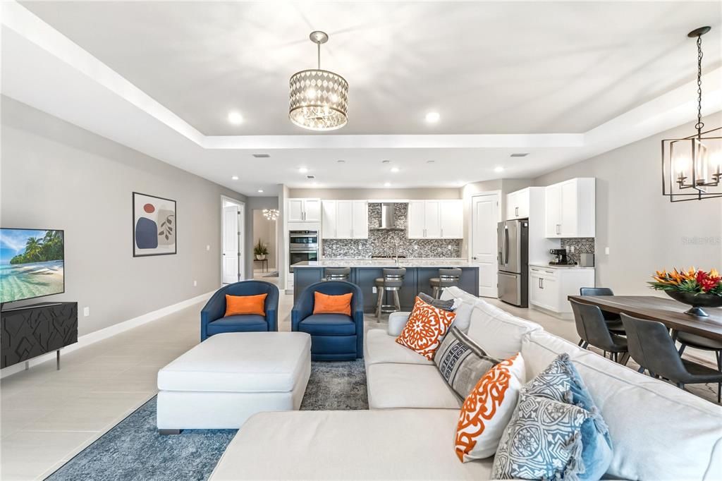 For Sale: $889,000 (3 beds, 3 baths, 2318 Square Feet)